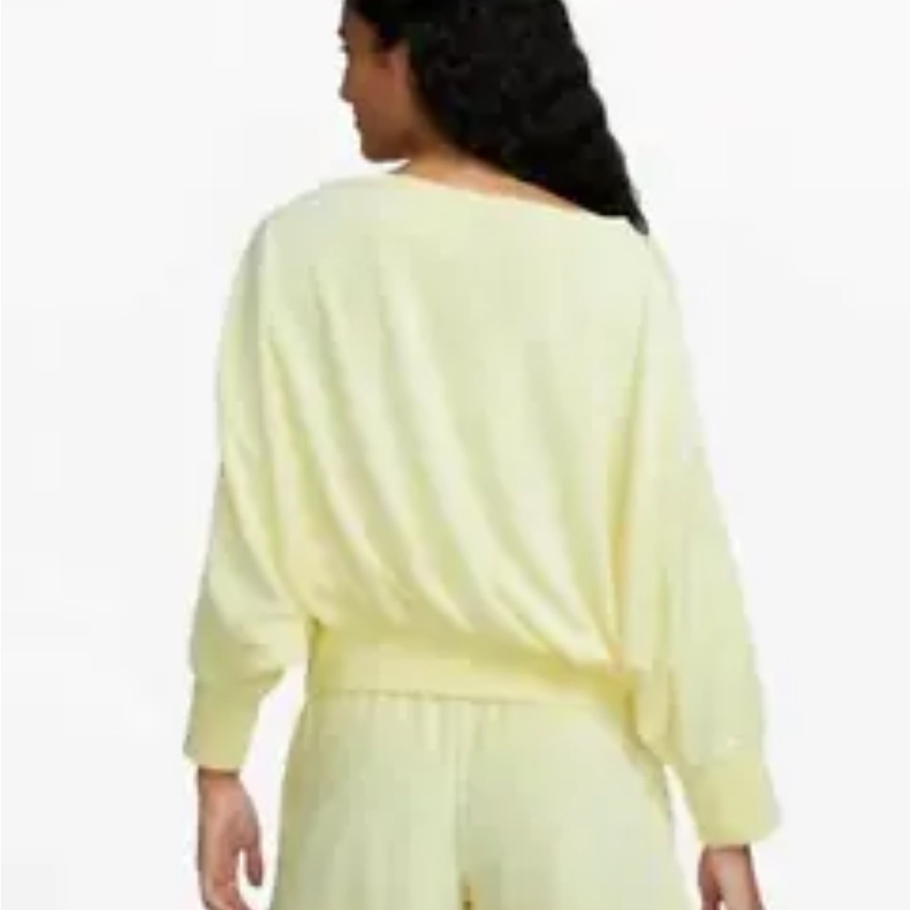 Nike pullover - Picture 2 of 2